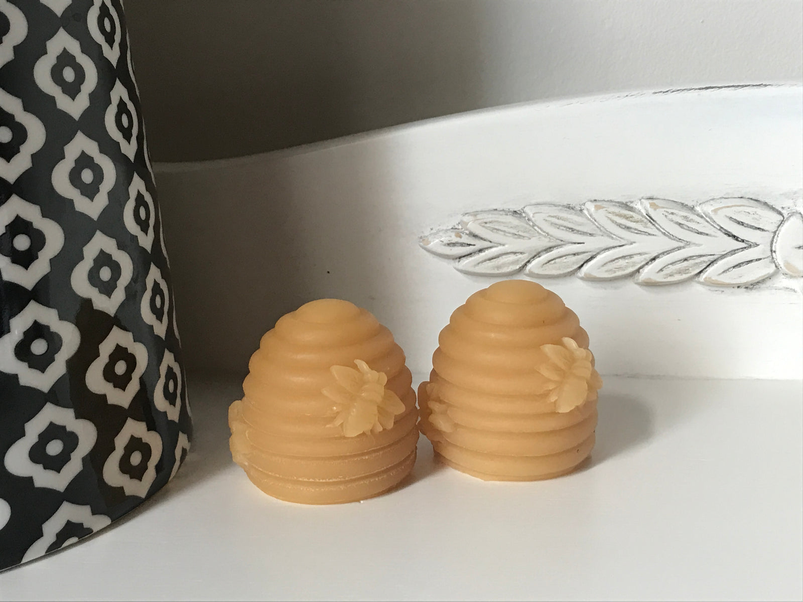 How to use our Beeswax Hive Distressing Block