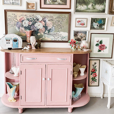 Vintage-styled-sidebaord-in-Grace-Vintage-Bird-Furniture-Paint-owend-by-stylis-Alison-Swanston